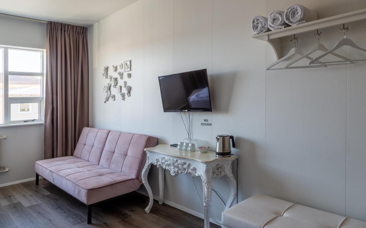 Guesthouse Hamar เวสมาร์นายาร์ ภายนอก รูปภาพ