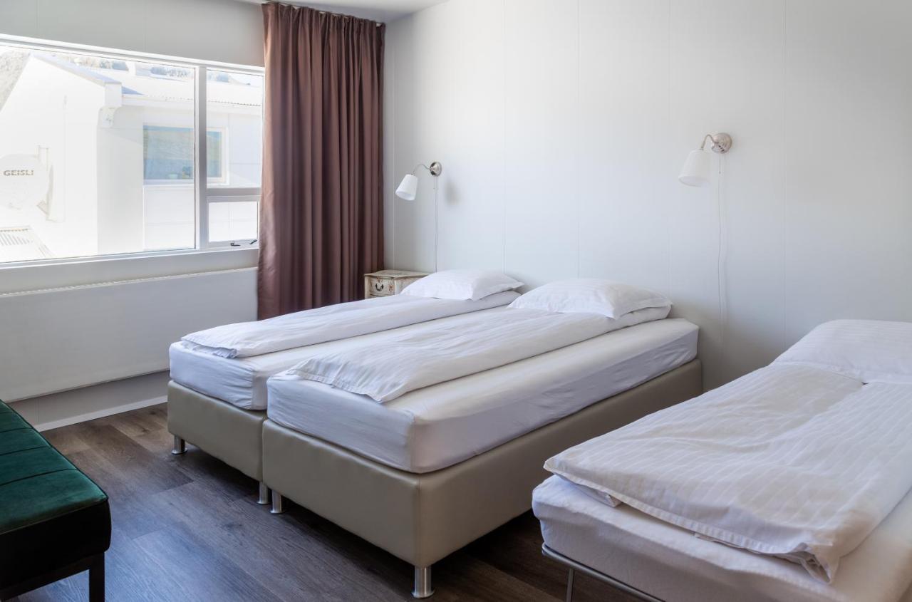 Guesthouse Hamar เวสมาร์นายาร์ ภายนอก รูปภาพ
