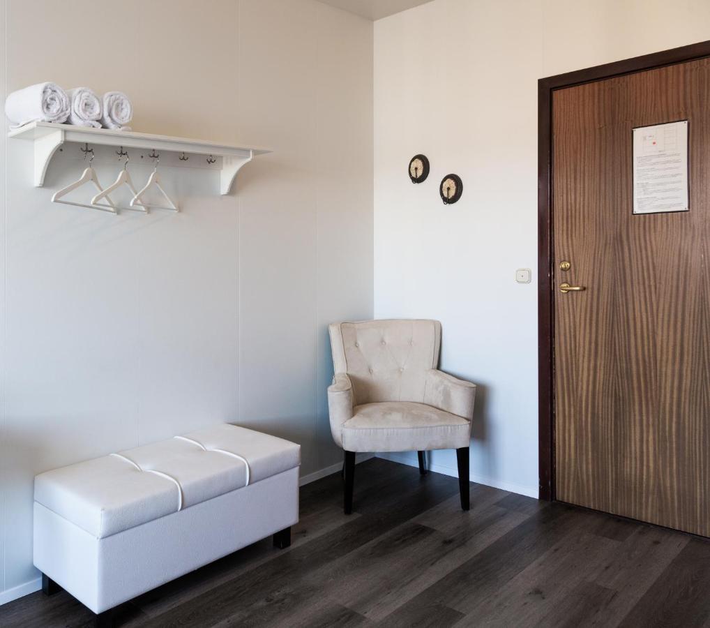 Guesthouse Hamar เวสมาร์นายาร์ ภายนอก รูปภาพ